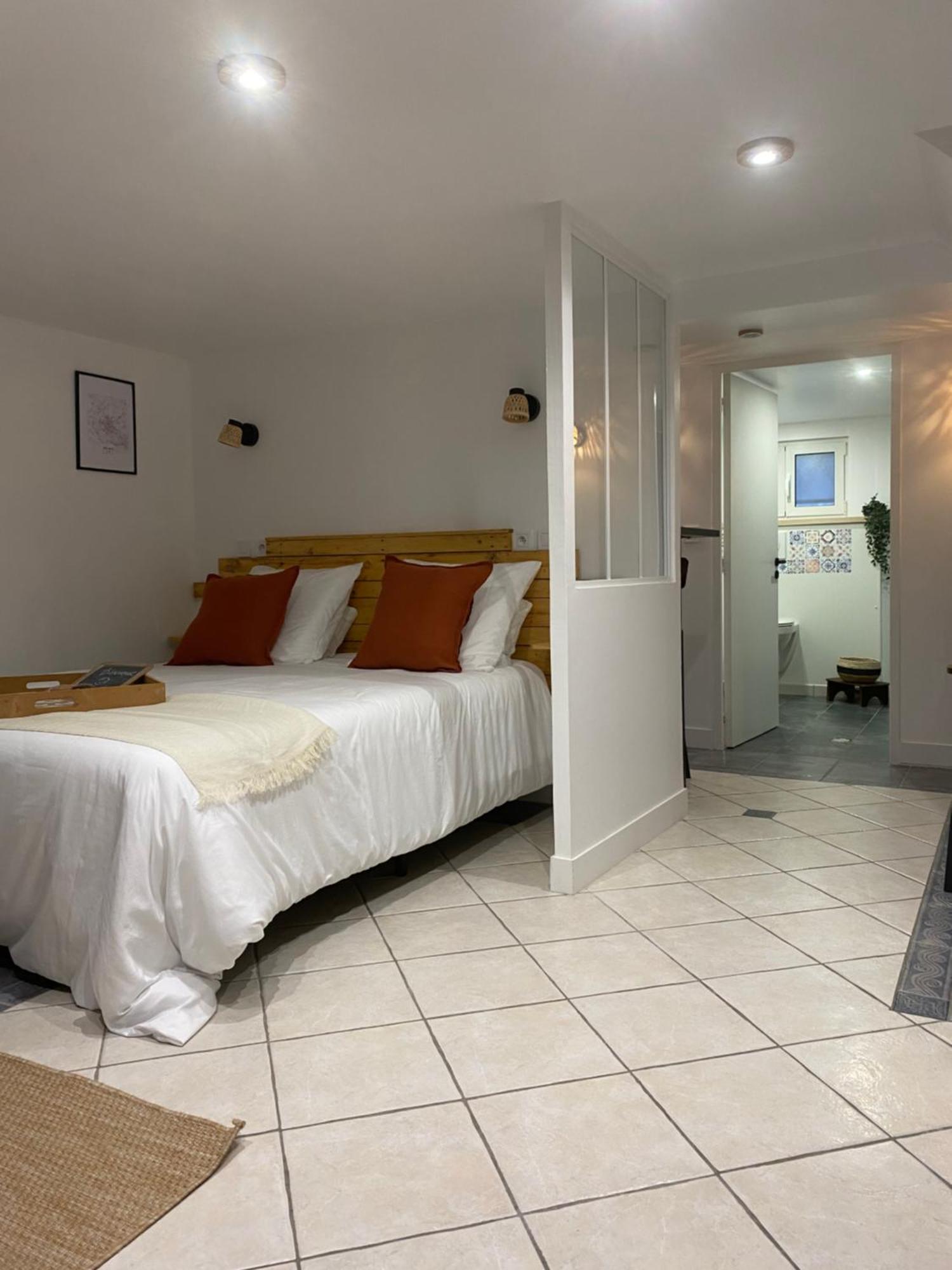 Appart Studio Rdc De Maison Avec Exterieur Proche Reims Тинкё Экстерьер фото